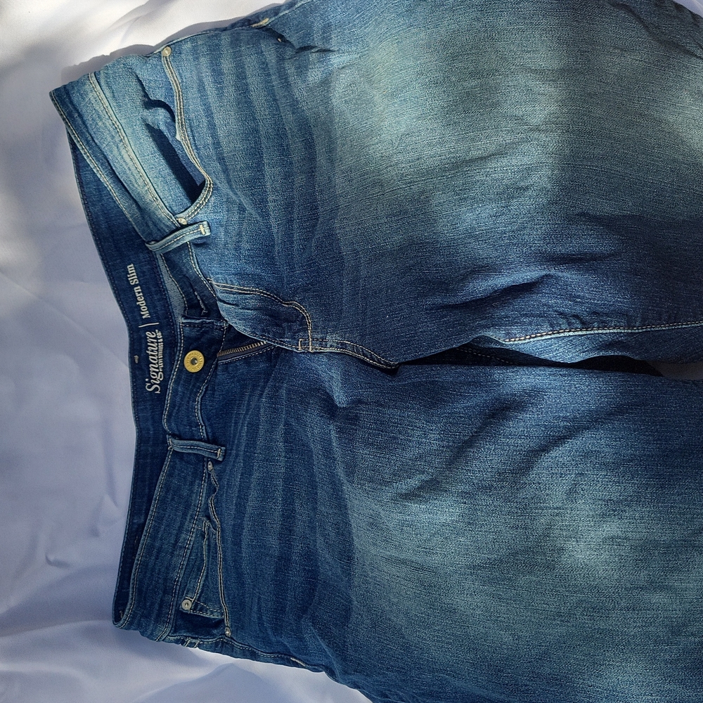 Modern slim levi signature jeans.